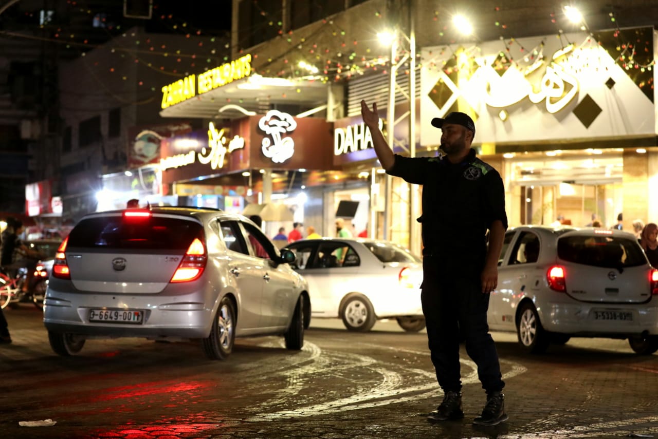 الشرطة تُسهل حركة المواطنين عشية عيد الأضحى المبارك