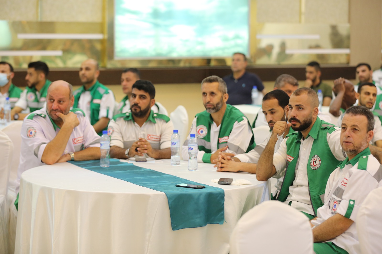 الخدمات الطبية تُكرم طواقمها الميدانية العاملة خلال العدوان