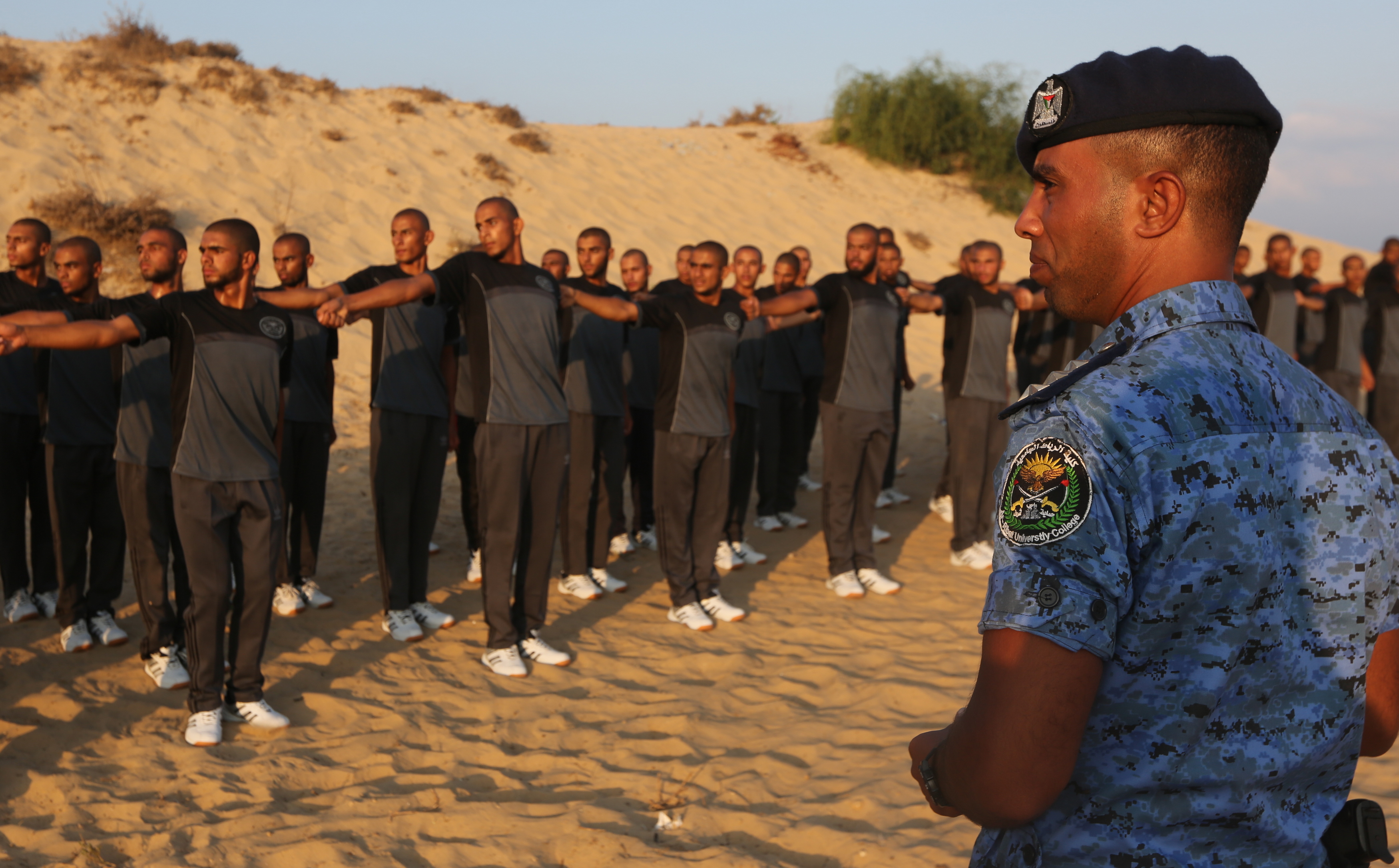 الدورة المغلقة لدفعة البكالوريوس التاسعة والعلوم البحرية الرابعة
