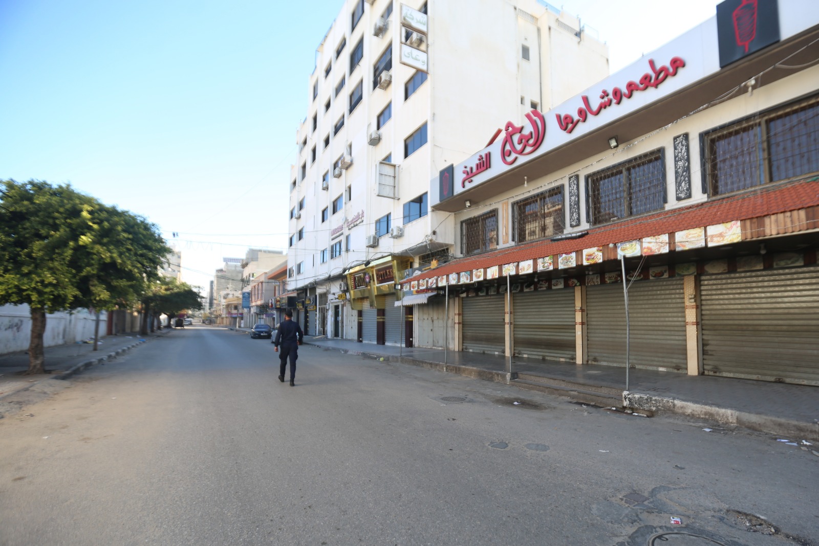 استمرار الإغلاق الكلي للمحال والمنشآت (الجمعة والسبت) للأسبوع السابع