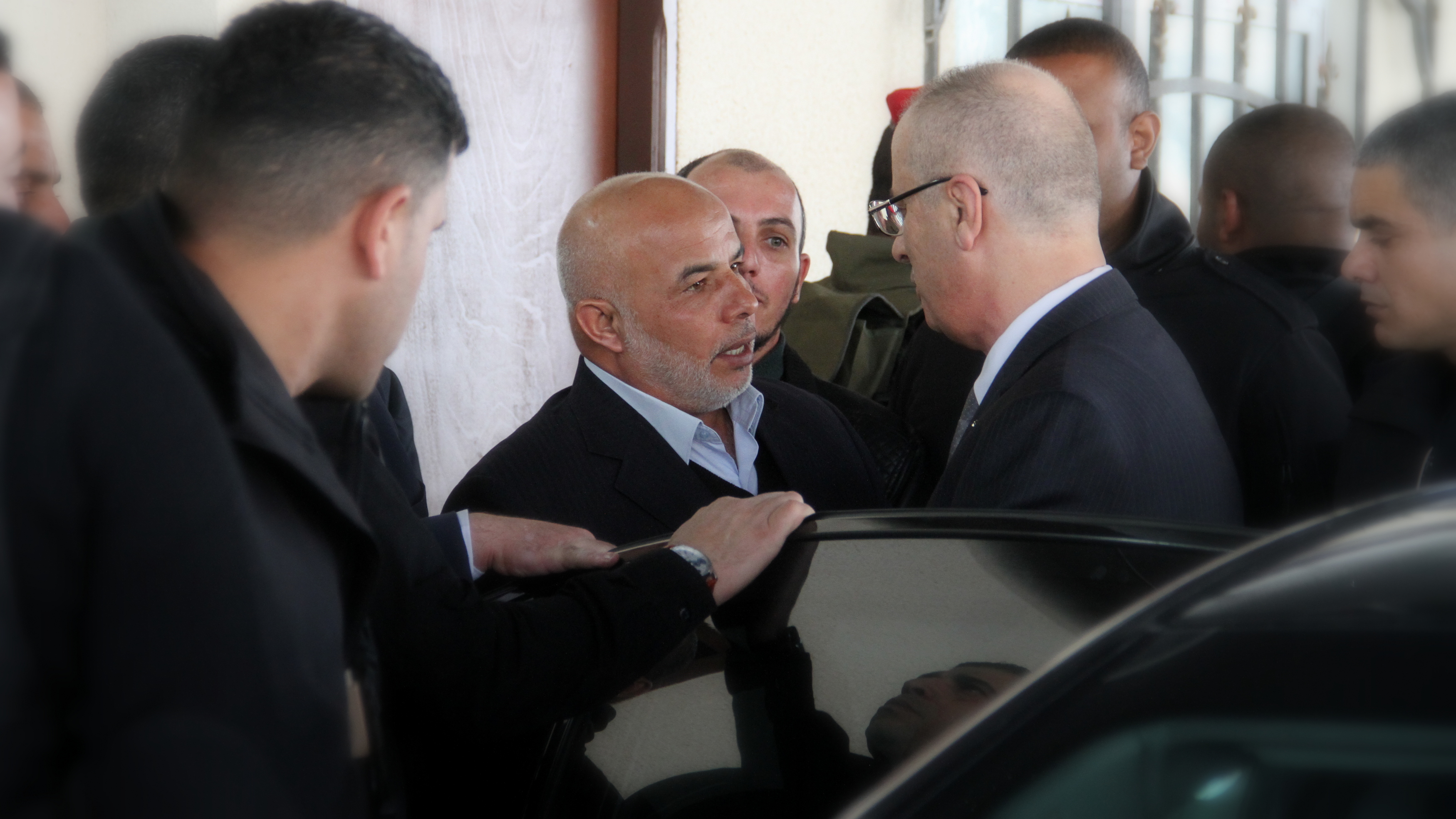 بالصور.. إجتماع رئيس الوزارء بقيادة وزارة الداخلية في غزة