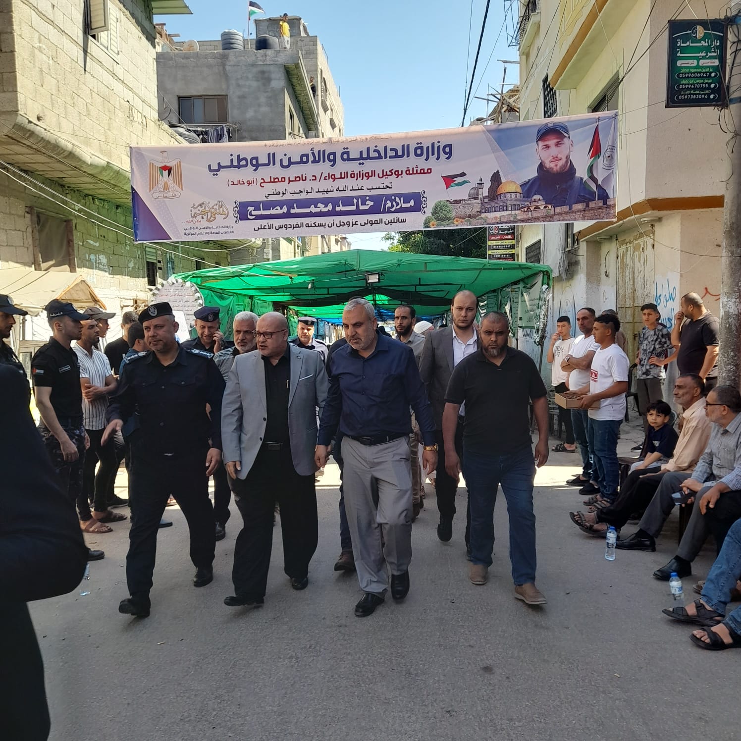 "الدعاليس" يُقدم واجب العزاء لذوي شهيد الواجب الوطني "خالد مصلح"