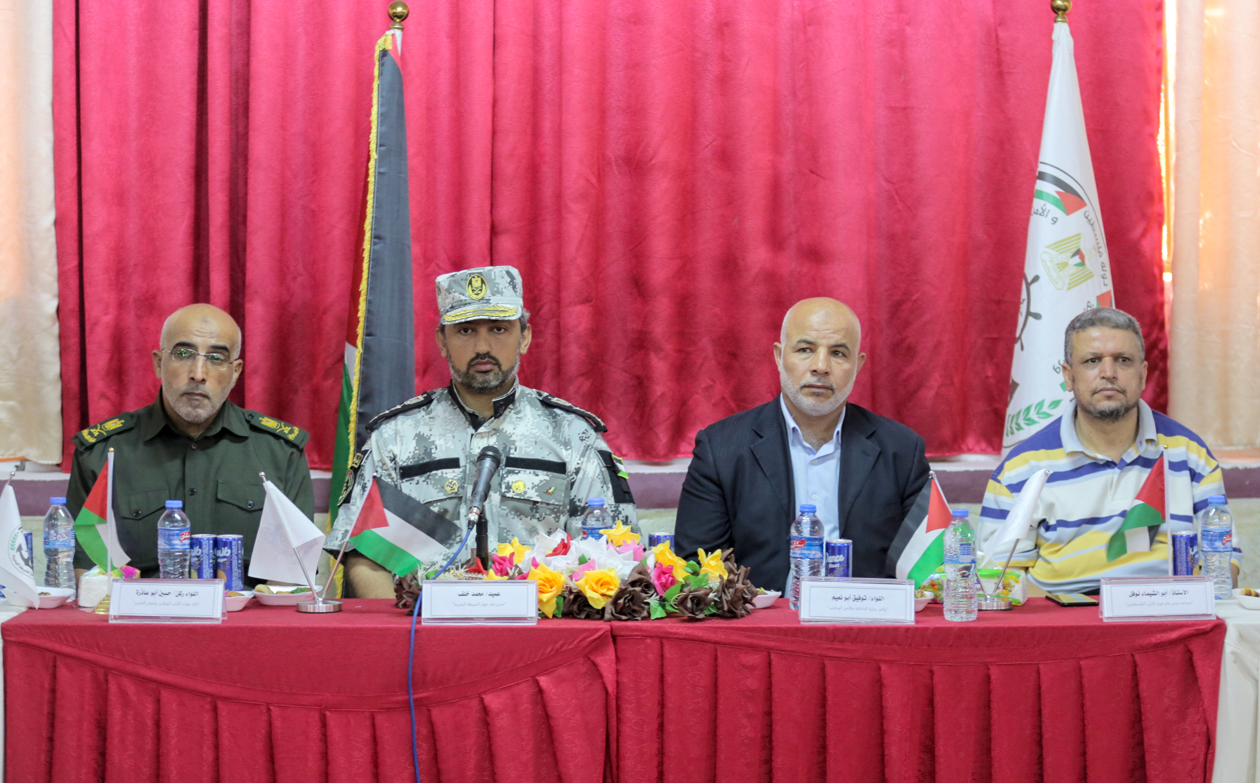 جهاز الشرطة البحرية يفتتح قاعة ومسبحاً تدريبياً