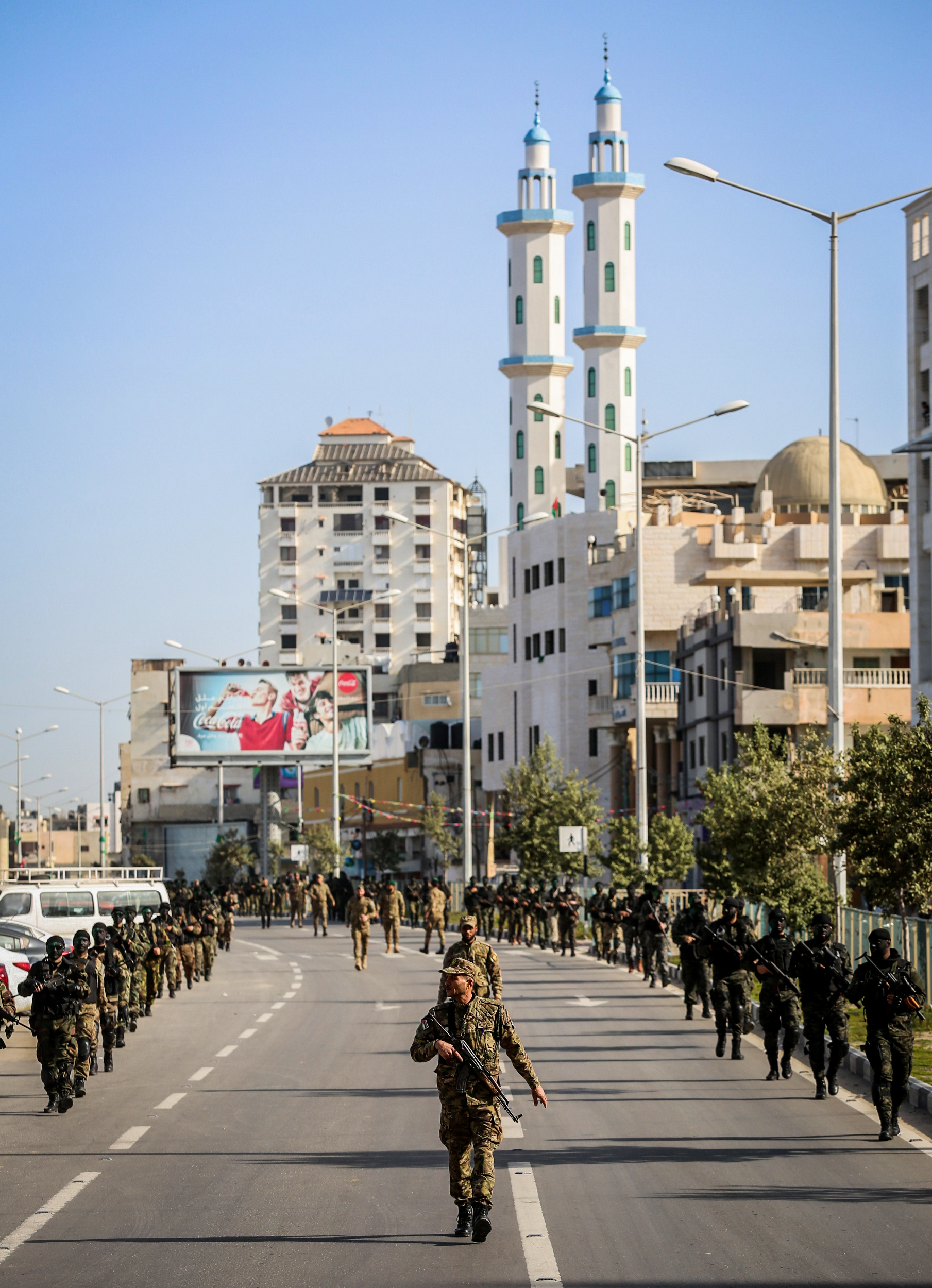 مسير عسكري لدورات قادة السرايا 5، وتأهيل الضباط 15، وصف ضباط 16 بقوات الأمن الوطني