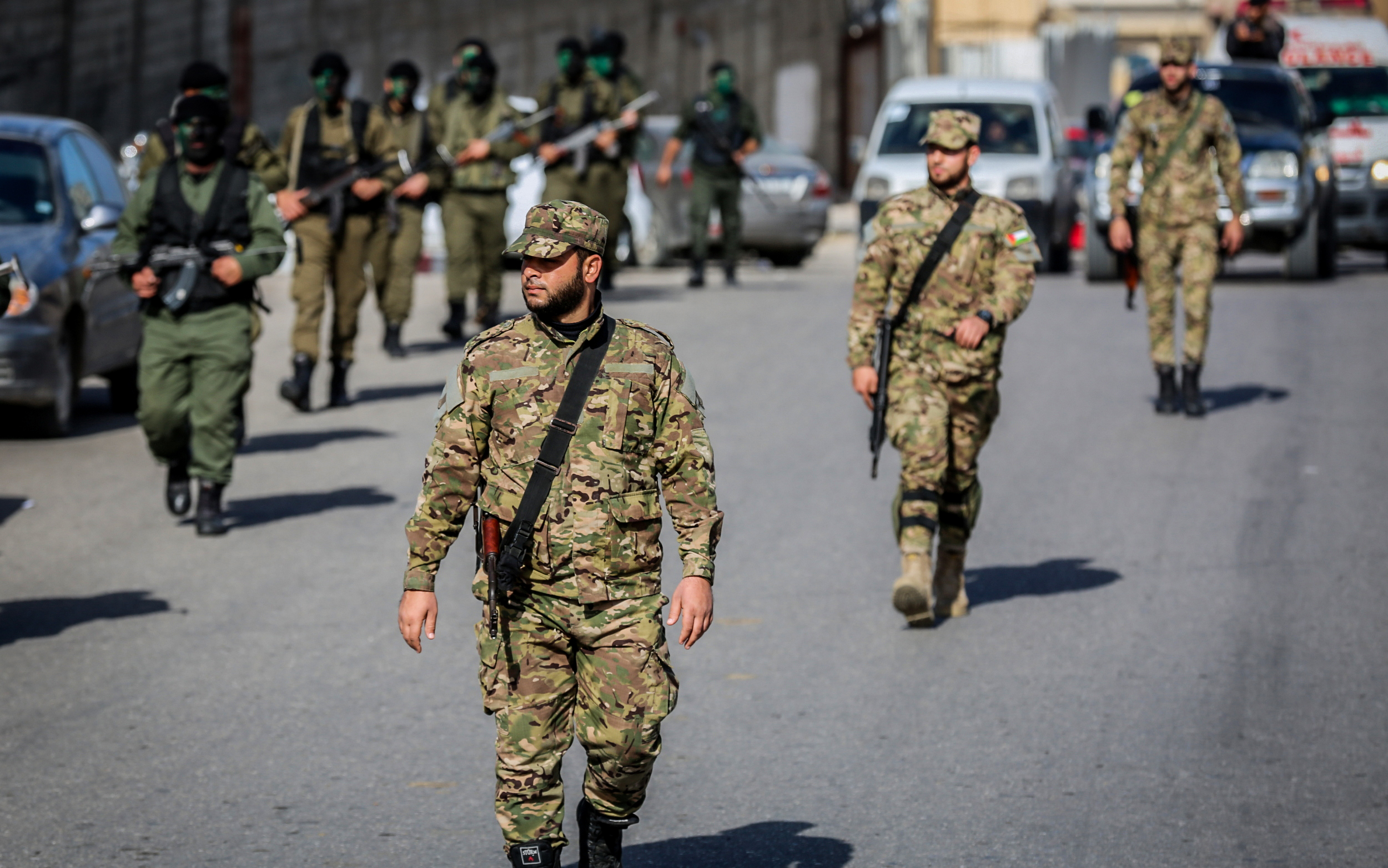 مسير عسكري لدورات قادة السرايا 5، وتأهيل الضباط 15، وصف ضباط 16 بقوات الأمن الوطني