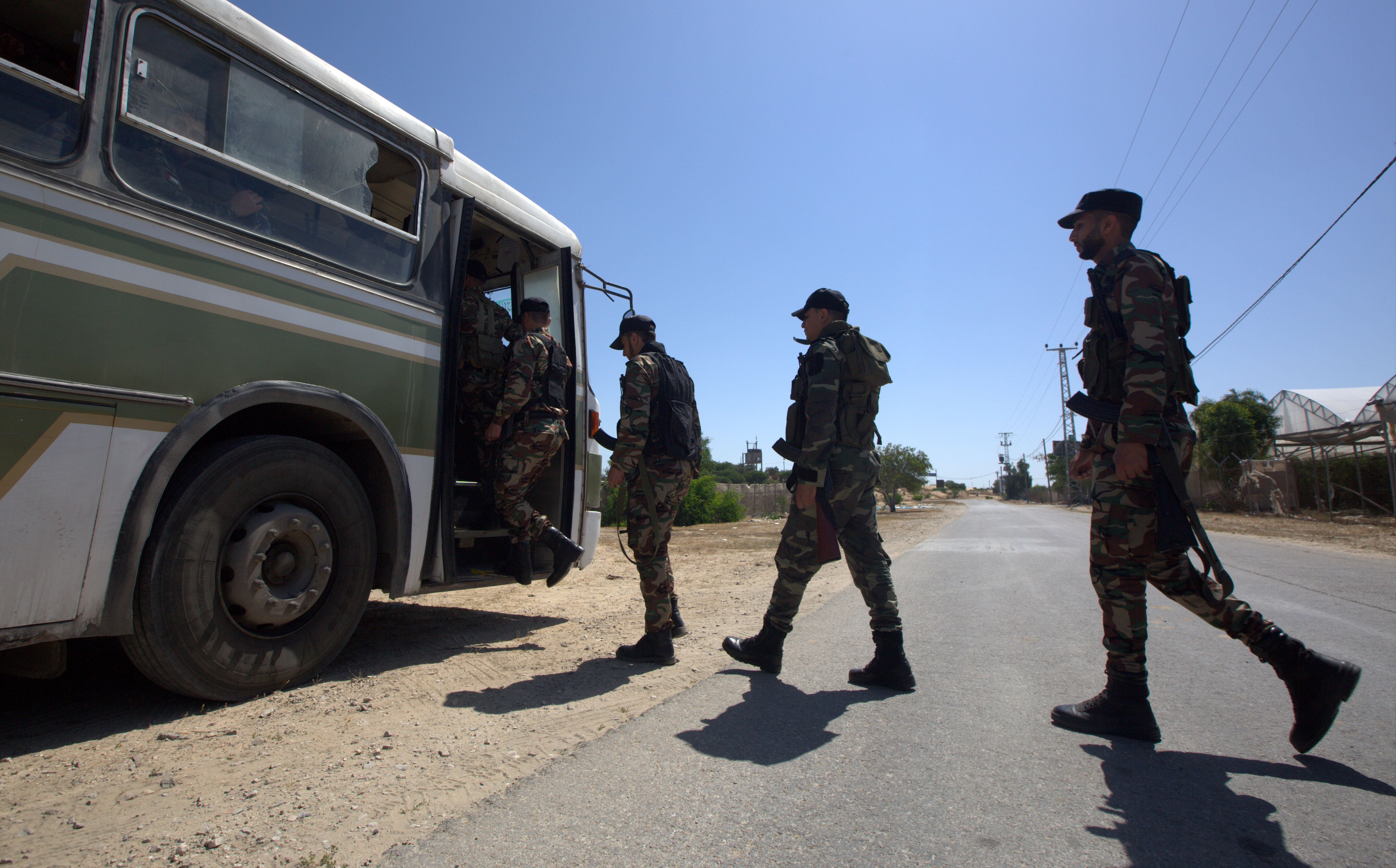 تخييم مغلق لدورتي قادة السرايا وتأهيل الضباط  بالأمن الوطني