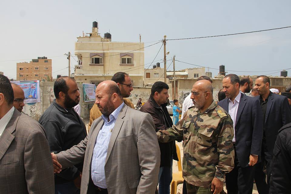 قيادة "الداخلية" تقدم واجب العزاء لذوي شهداء المقاومة بالمحافظة الوسطى