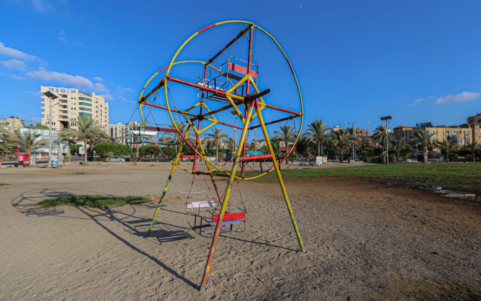 سريان قرار حظر التجوال في محافظات غزة لليوم الثالث