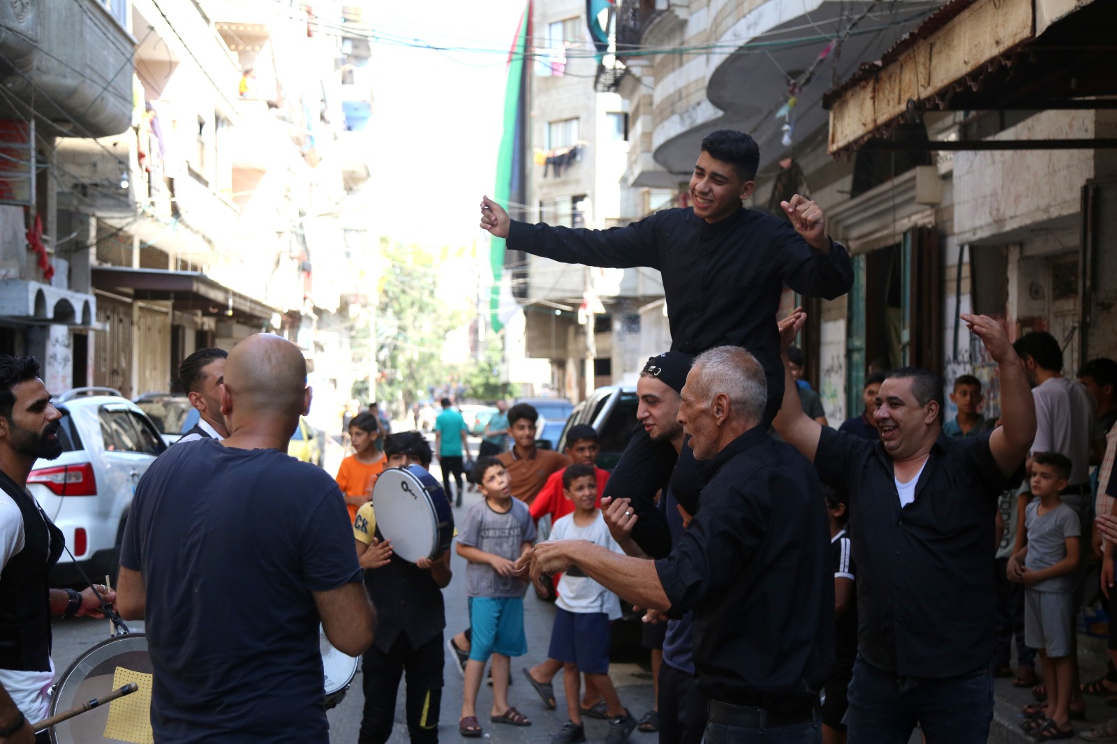 صور من أجواء احتفال المواطنين في قطاع غزة بنجاح الطلبة في الثانوية العامة