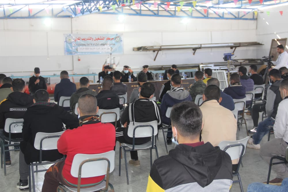 "الإصلاح والتأهيل" تُخرّج دورة "الحرف التأهيلية الثالثة" للنزلاء بخانيونس