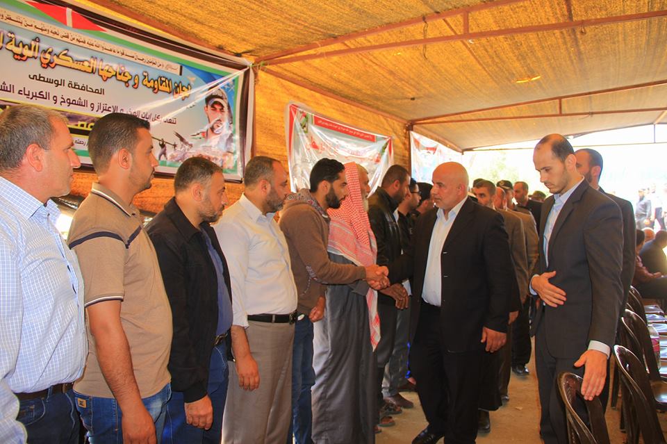 قيادة "الداخلية" تقدم واجب العزاء لذوي شهداء المقاومة بالمحافظة الوسطى