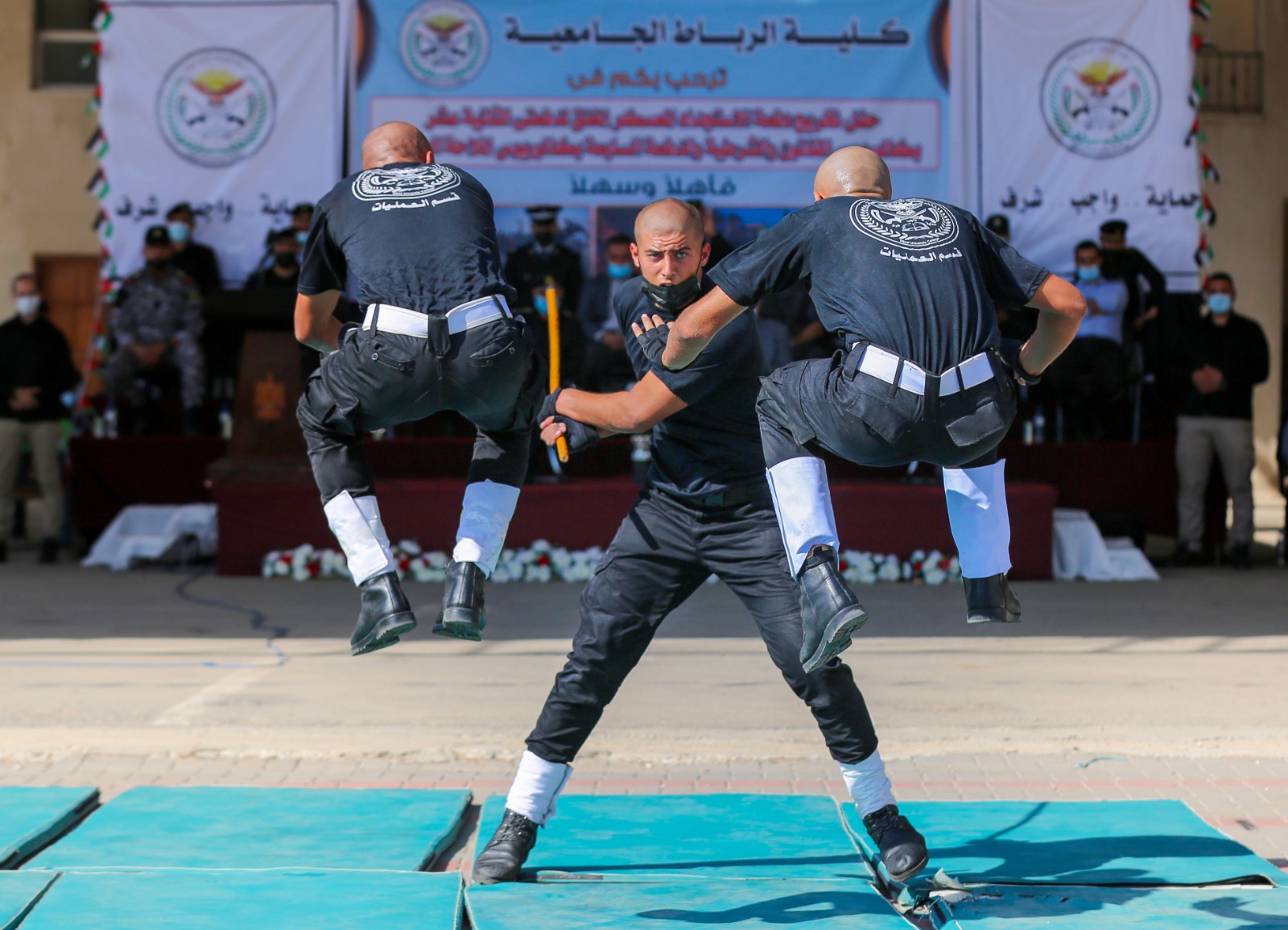 كلية الرباط تُخرج المخيم المغلق لدورة الطلاب المستجدين 