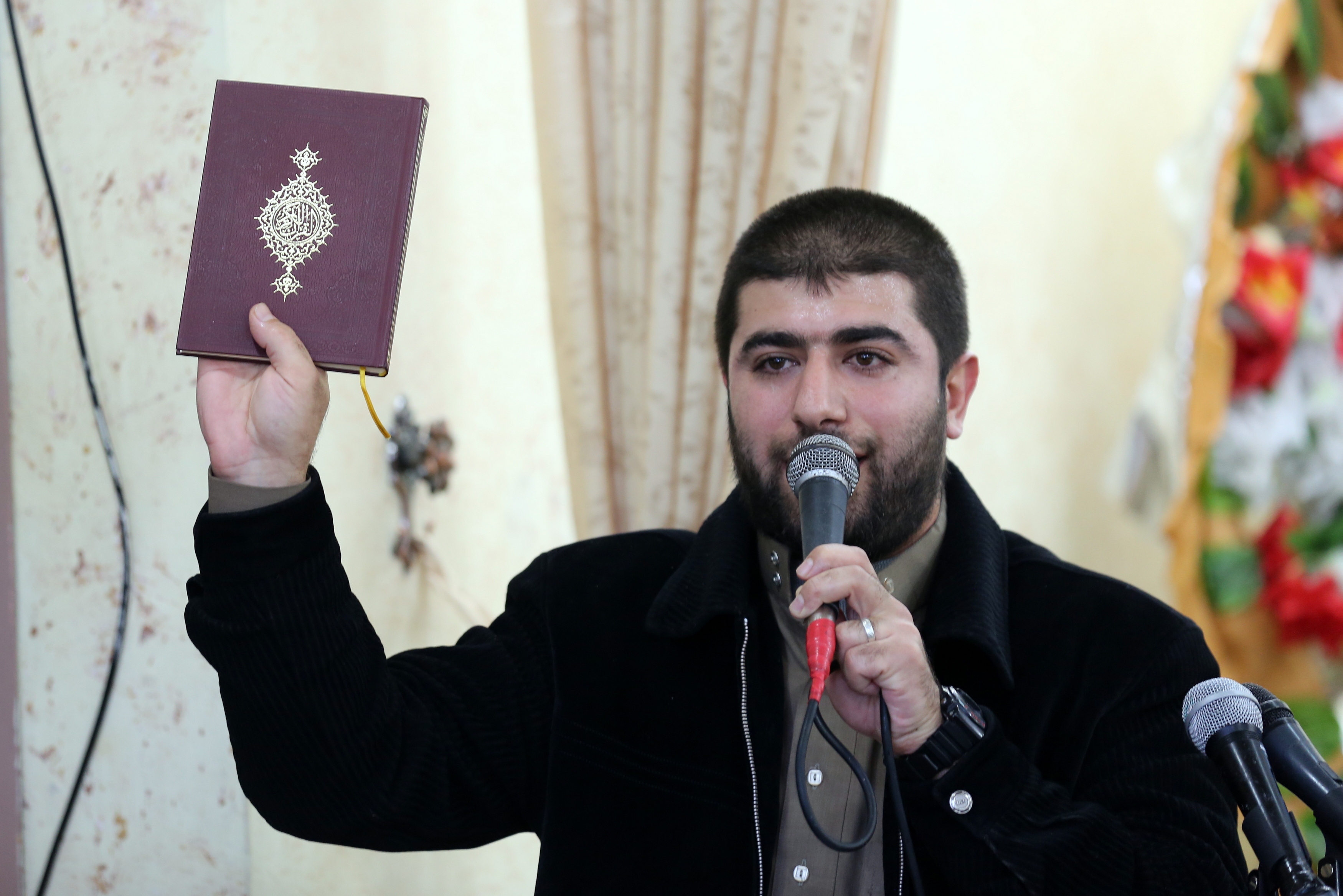 صور.. مديرية الإصـلاح والتأهيل تُخرج 80 نزيلاً حفظوا أجزاءً من القرآن