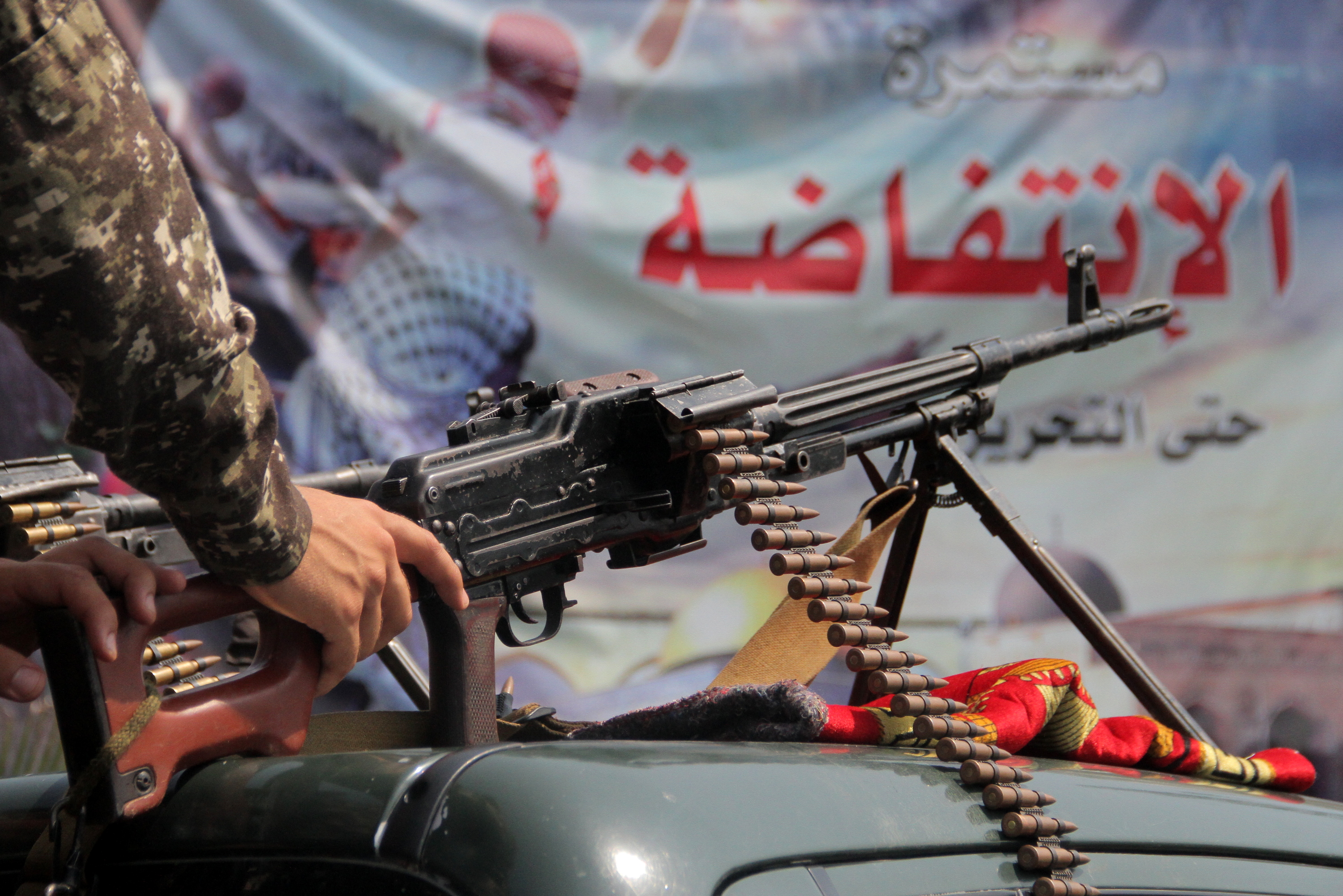 الداخلية تُنظم استعرضاً عسكرياً تضامناً مع المسجد الأقصى