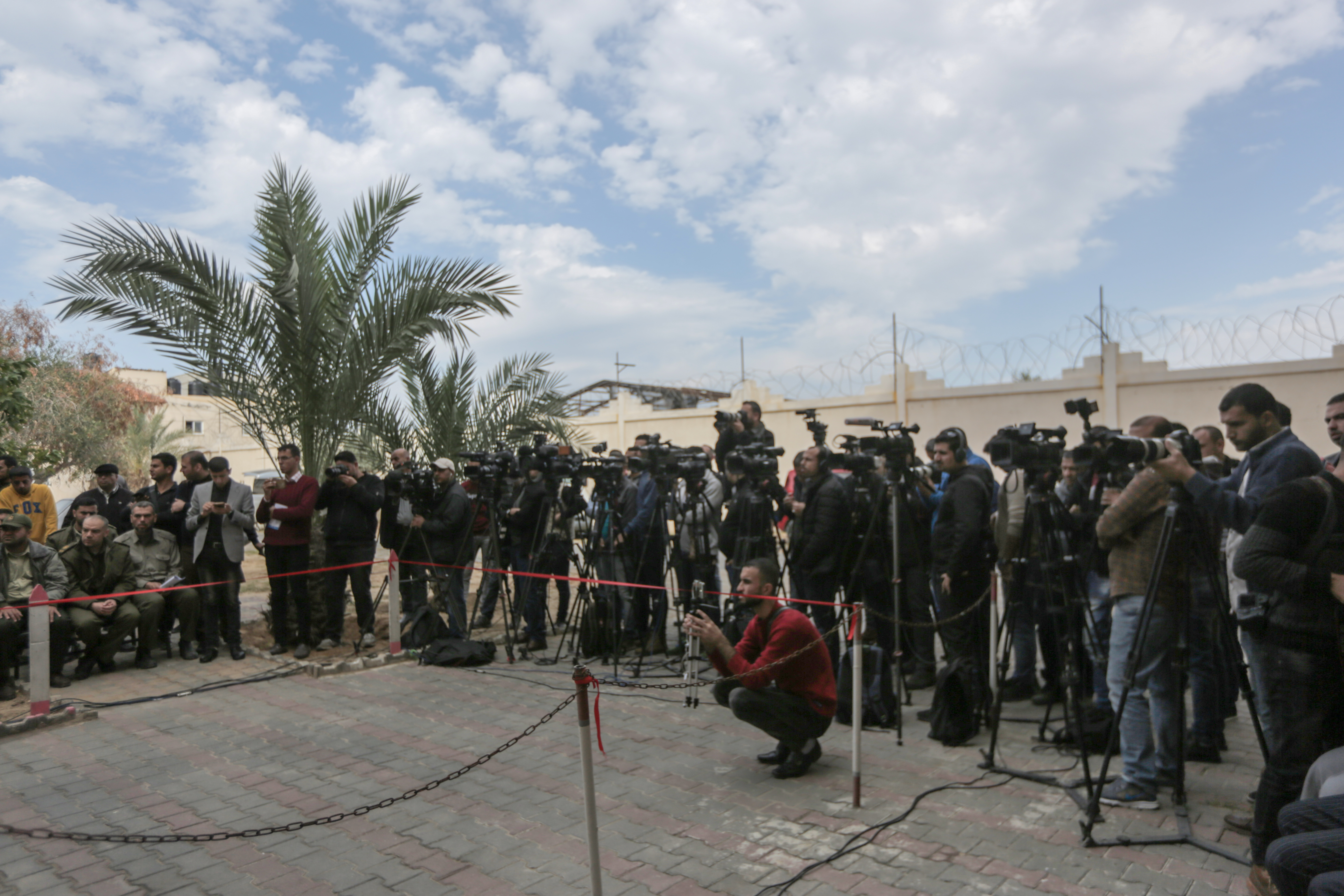 مؤتمر القضاء العسكري بشان إصدار أحكام ضد متخابرين