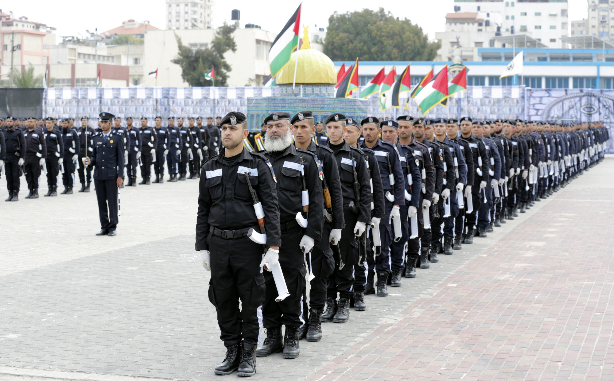بالصور.. حفل تخريج دورة صف الضباط لـ22 لجهاز الشرطة "بالآذان قادمون"