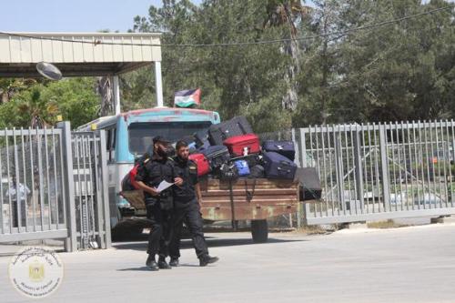 فتح معبر رفح يوم الاثنين 3-8 امام العالقين من الحا