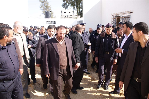 بالصور وزير الداخليه يفتتع مركز شرطه القراره ومركز