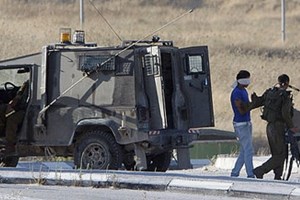 "حقوق الإنسان" تطالب بالتدخل لإنقاذ حياة الأسيرين "المصري وأبو ناصر"