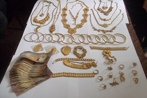 مباحث الذهب والمعادن.. تمنع السرقات وتضبط الأسواق