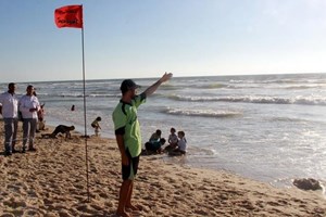 الدفاع المدني : انقاذ 134 حالة غرق خلال أسبوع