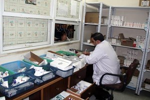 صيدلية بلسم .. أداء متطور رغم قلة الإمكانيات