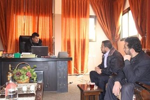 مكتب المراقب العام بالوسطى يبحث التعاون مع الأجهزة الأمنية