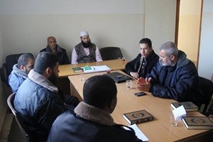 توجيه الوسطى يفتتح دورة أحكام عليا لقيادة الشرطة