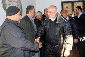 مركز جباليا النزلة يزور عائلة أبو وردة