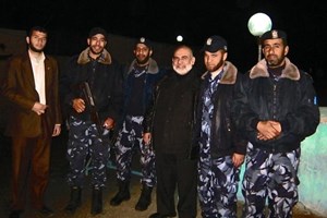 العميد عزام يتفقد أفراد وضباط الشرطة