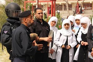 حملة التوعية بـ"مخاطر الأجسام المشبوهة" تتواصل بخانيونس 