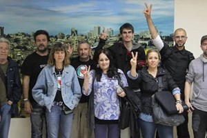 وصول وفد أجنبي متضامن إلى غزة