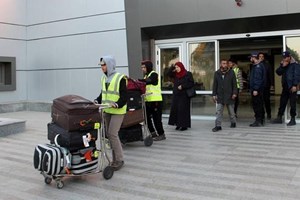 1182 مسافراً يصلون معبر رفح الثلاثاء جلهم من المعتمرين