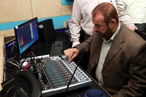 وزيــر الداخلــية يفتـتح "إذاعــة التحــرير"