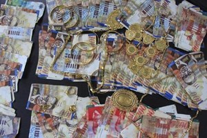 مباحث الرمال تُعيد مسروقات بقيمة 10 آلاف دينار أردني