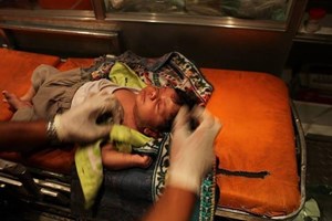 6 إصابات في سلسلة غارات صهيونية على قطاع غزة