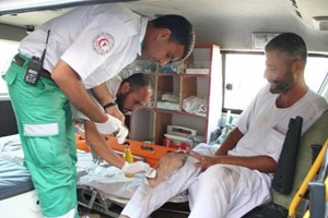 بالصور.. الخدمات الطبية  تقدم 396 خدمة اسعافية منذ بداية العدوان