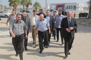 نائب رئيس الوزراء يتفقد معبري رفح وكرم أبو سالم