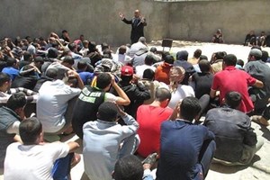 مفوضية رفح تنظم محاضرة دعوية للنزلاء والموقوفين بمركز التوقيف