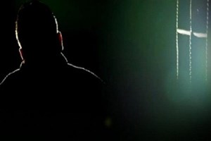 الحكم على مُدان بالتخابر بالسجن 7 سنوات مع الأشغال الشاقة