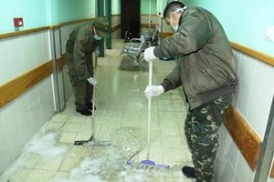 بالصور..قوات الأمن الوطني تنظم حملة نظافة واسعة لمستشفيات القطاع