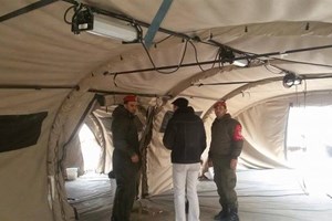 صور.. الشرطة العسكرية تُؤمّن إخلاء المستشفى الإماراتي