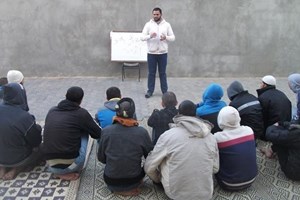 توجيه رفح يفتتح دورة محو الأمية للنزلاء