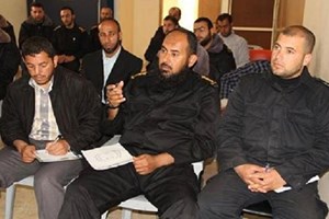 الأمن والحماية بخانيونس ينظم محاضرات أمنية لأفراده 