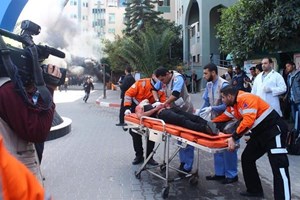 تخريج دورة في الدفاع المدني لمتطوعي الكلية الجامعية 