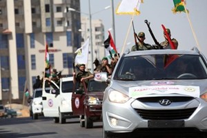 الأمن الوطني ينظم "مسير العودة" العسكري بغزة