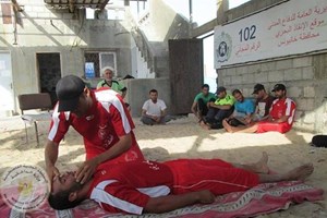 دفاع مدني خانيونس يفتتح دورة تنشيطية للمنقذين 