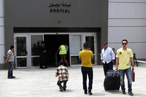 مغادرة 491 مسافراً عبر معبر رفح الثلاثاء