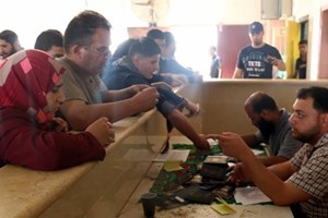 مغادرة 474 مسافراً الخميس عبر معبر رفح البري