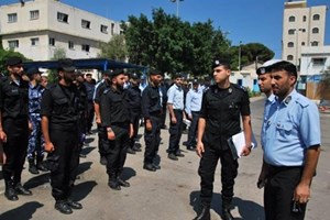 الشرطة تنهي مقابلات خريجي دورتي صف الضباط (19) والتأسيسية (11)